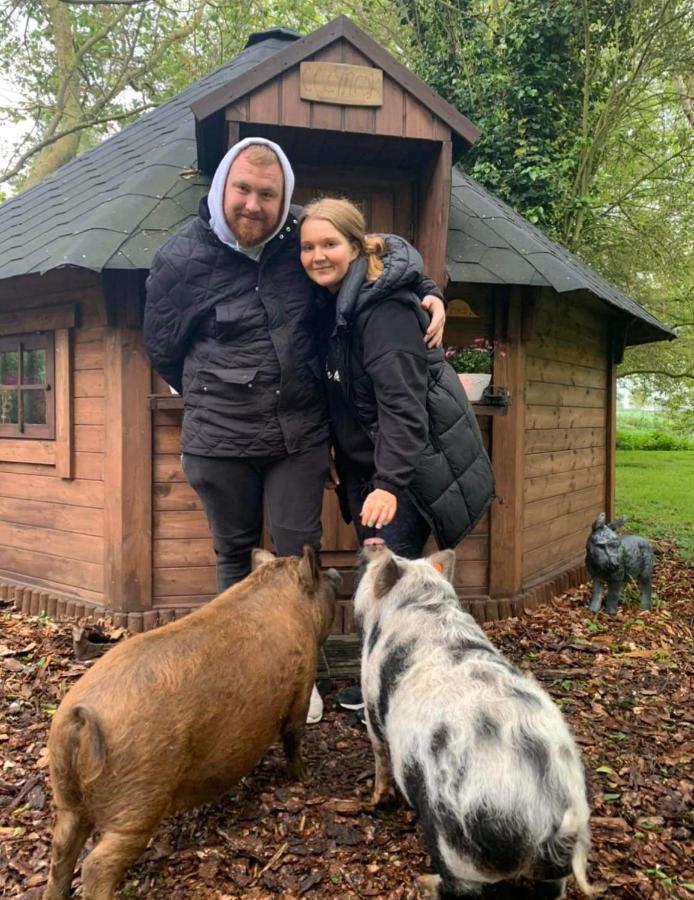 Starry Meadow & Rescued Animal Experiences Vila Great Yarmouth Exterior foto