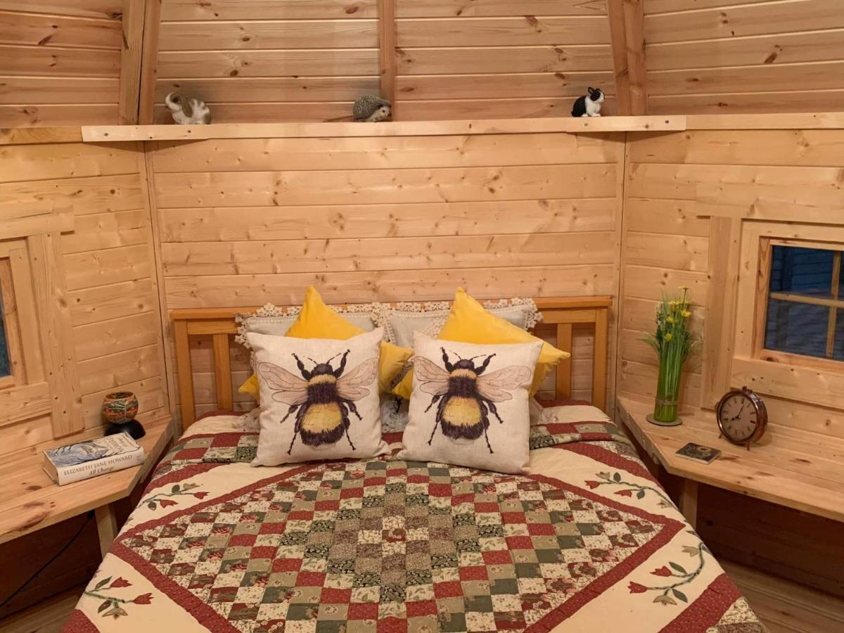 Starry Meadow & Rescued Animal Experiences Vila Great Yarmouth Exterior foto